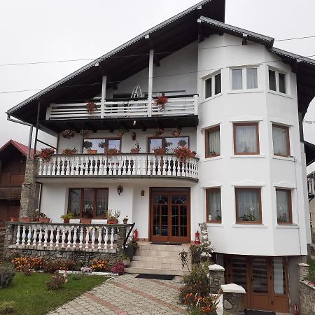 Pensiunea Orhideea Гура-Гуморулуй Экстерьер фото