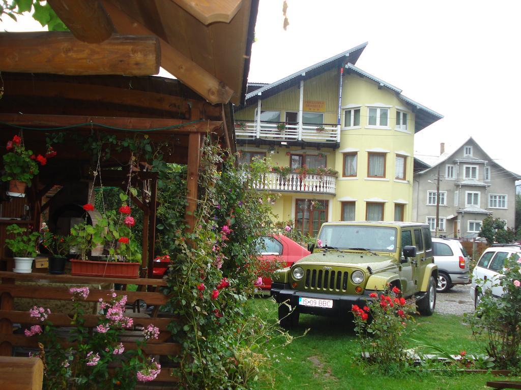Pensiunea Orhideea Гура-Гуморулуй Экстерьер фото